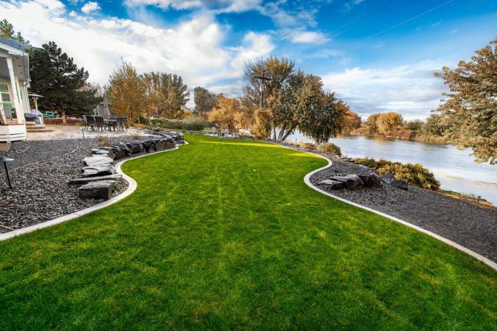 fall lawn care maintenance